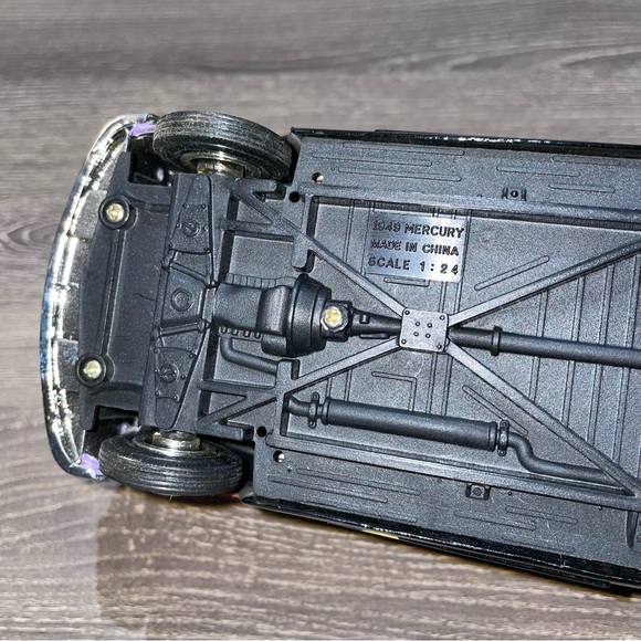 MOTOR MAX 1949 Mercury Coupe Hot Rod Flames Diecast Model Car 1/24 Scale - Picture 12 of 12